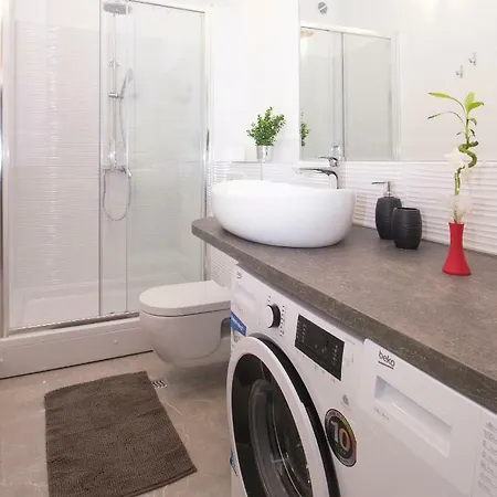 Oasis In Center Of Apartman